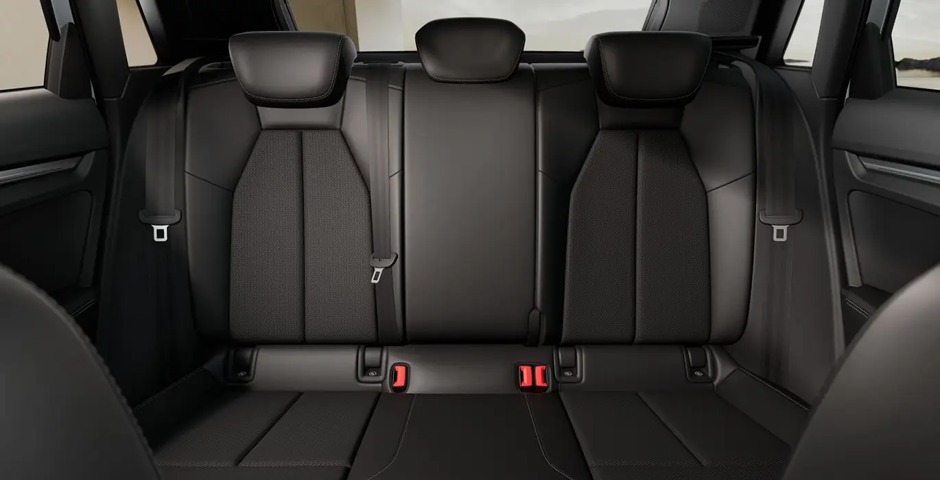 AUDI-A3-Sportback-S-Line-TFSIe-150kW-S-Tronic-interior-trasera