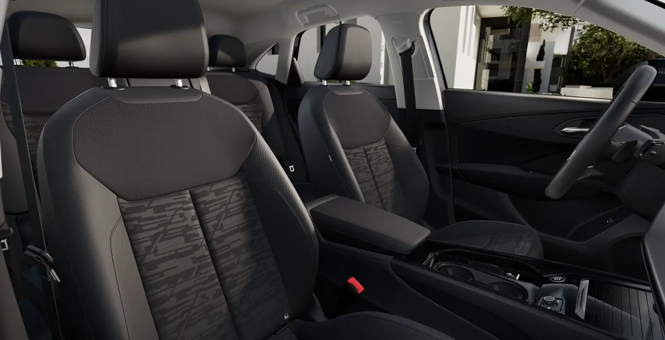 Audi-Q3-Sportback-Advanced-TFSI-110kW-S-Tronic-interior-delantera-II