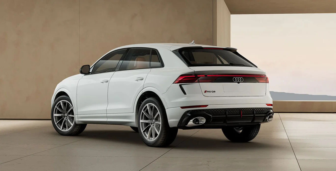 Audi-RS-Q8-441kW-TipTronic-trasera