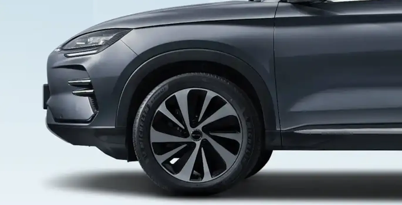 BYD-Seal-U-Comfort-rueda-gris-oscuro