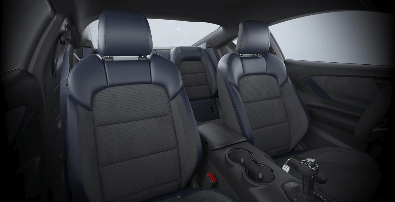 Ford-Mustang-5.0-Ti-VCT-V8-Mustang-Dark-House-AT-interior-trasera