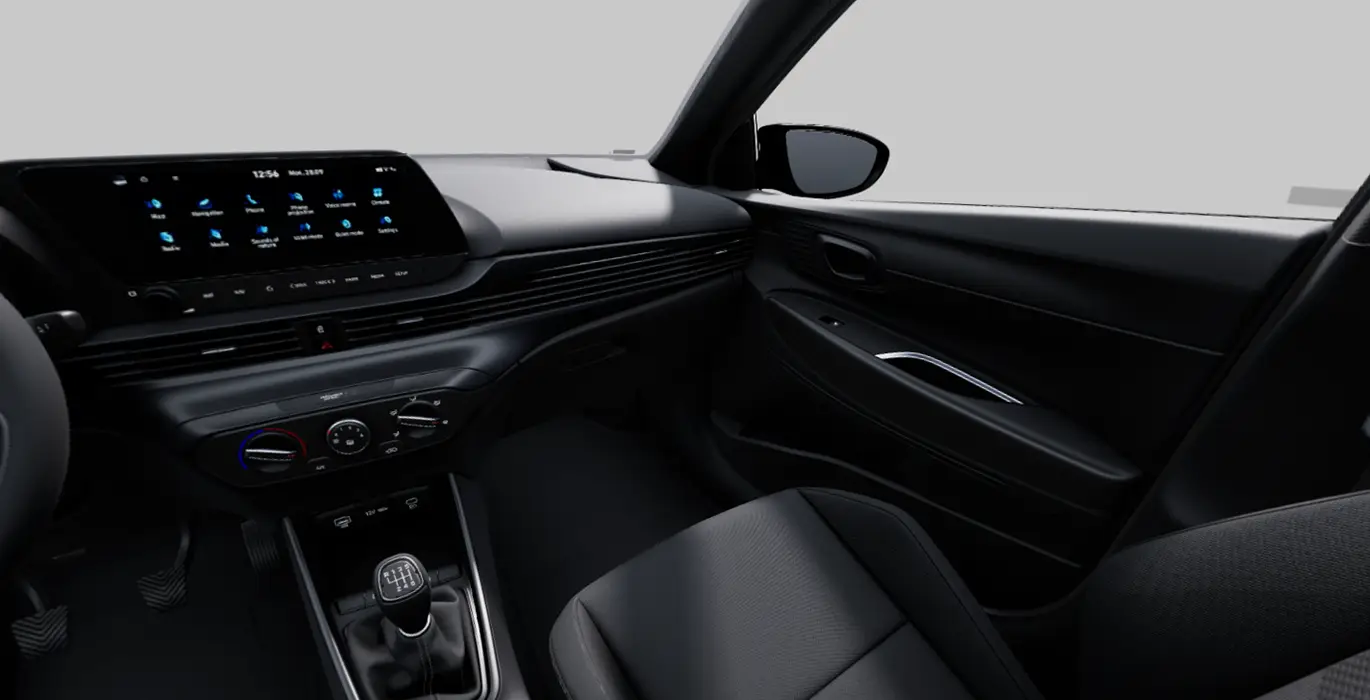 Hyundai-i20-1.0T-Black-Line-90cv-MY26-interior-delantera-II