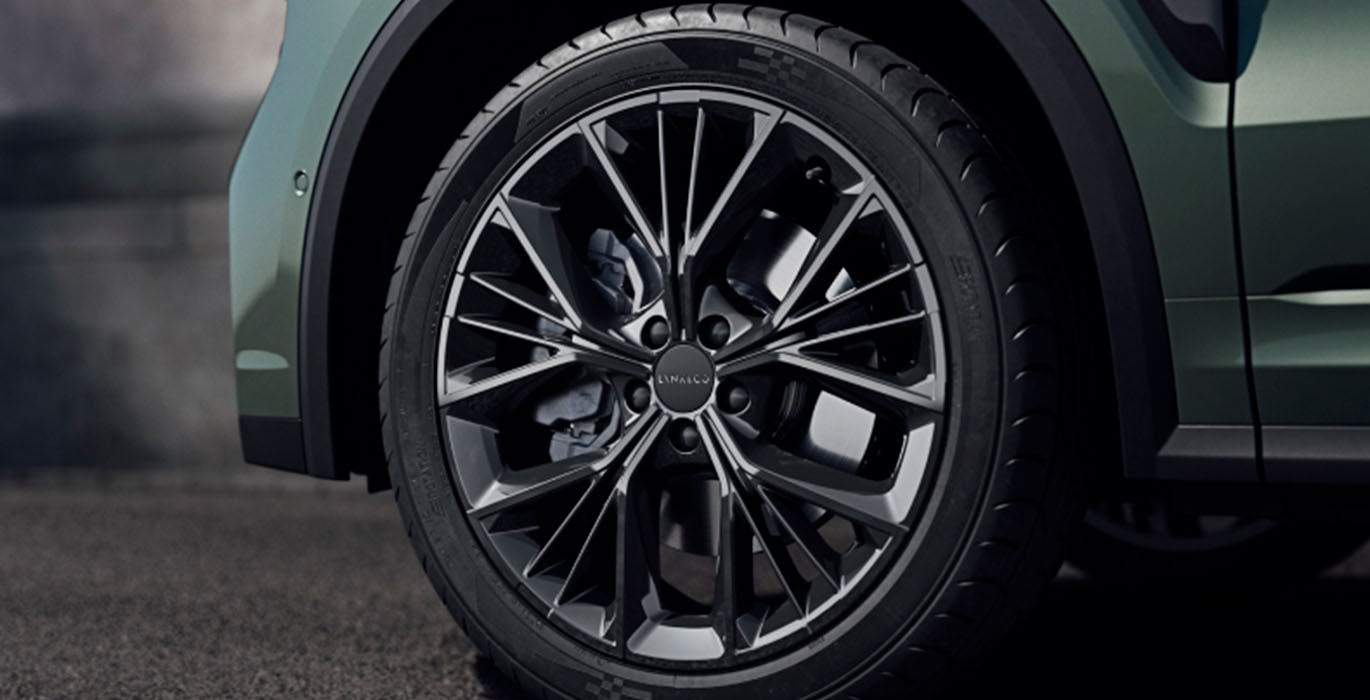 Lynk-Co-01-More-1.5-PHEV-exterior-detalle