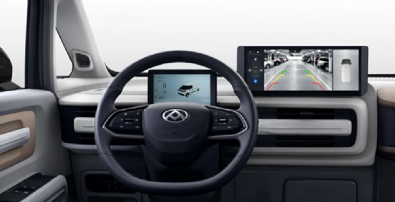 Maxus-eDeliver-5-L1H1-interior-delantera