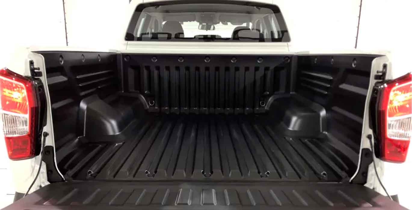 SsangYong-Musso-Sports-D22-DTR-Pro-4X4-MT-maletero
