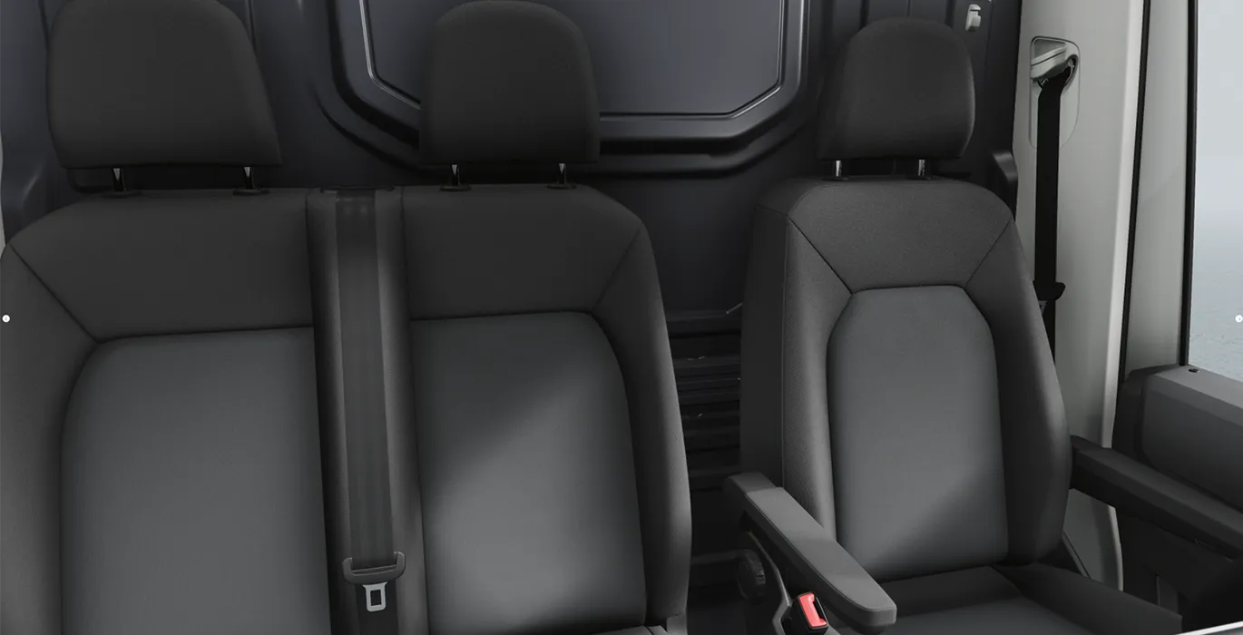 VOLKSWAGEN-Crafter-35-Fresh-Van-BM-L3-2.0-TDI-FWD-103kW-140CV-ISOTERMO-interior-delantera-III